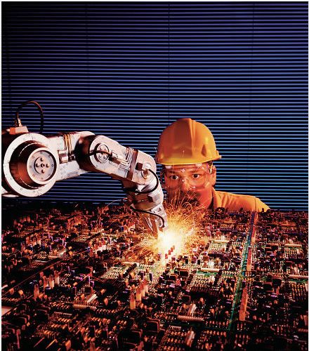 機械替代人工是趨勢 我們要失業了？